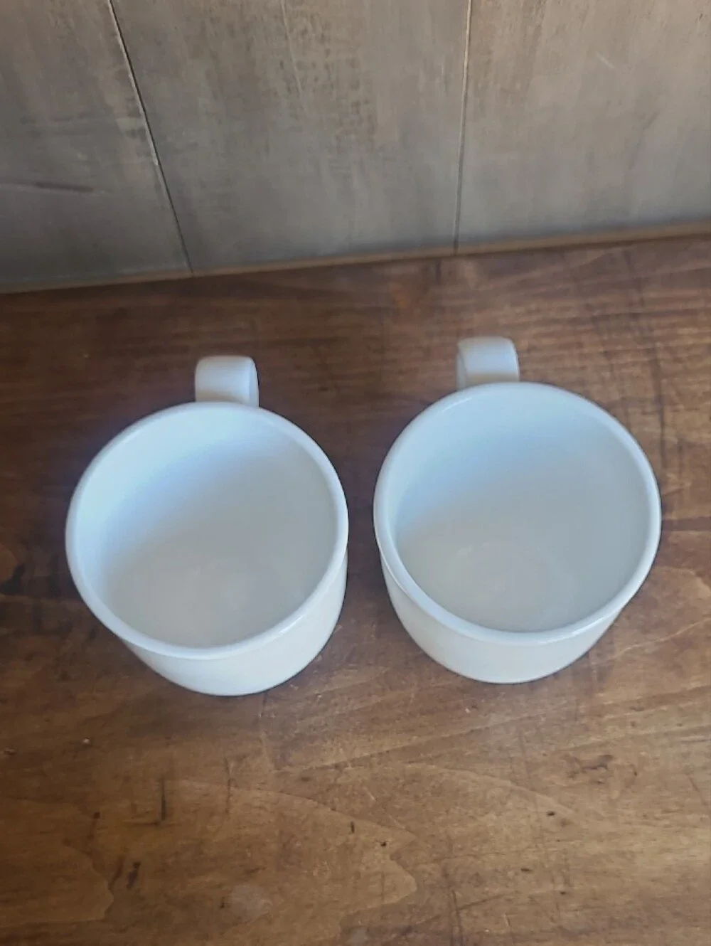 EUC Crate&Barrel Cafeware II Mugs White Ceramic or Porcelain Coffee Cup Set of 2